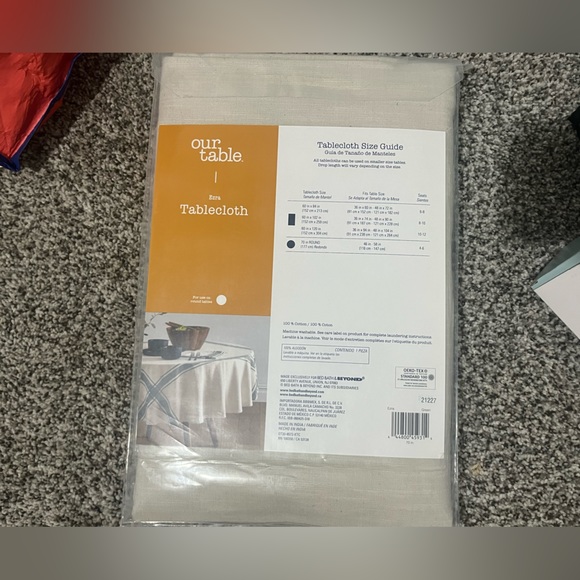 Table Cloth ( our table) - Picture 2 of 2